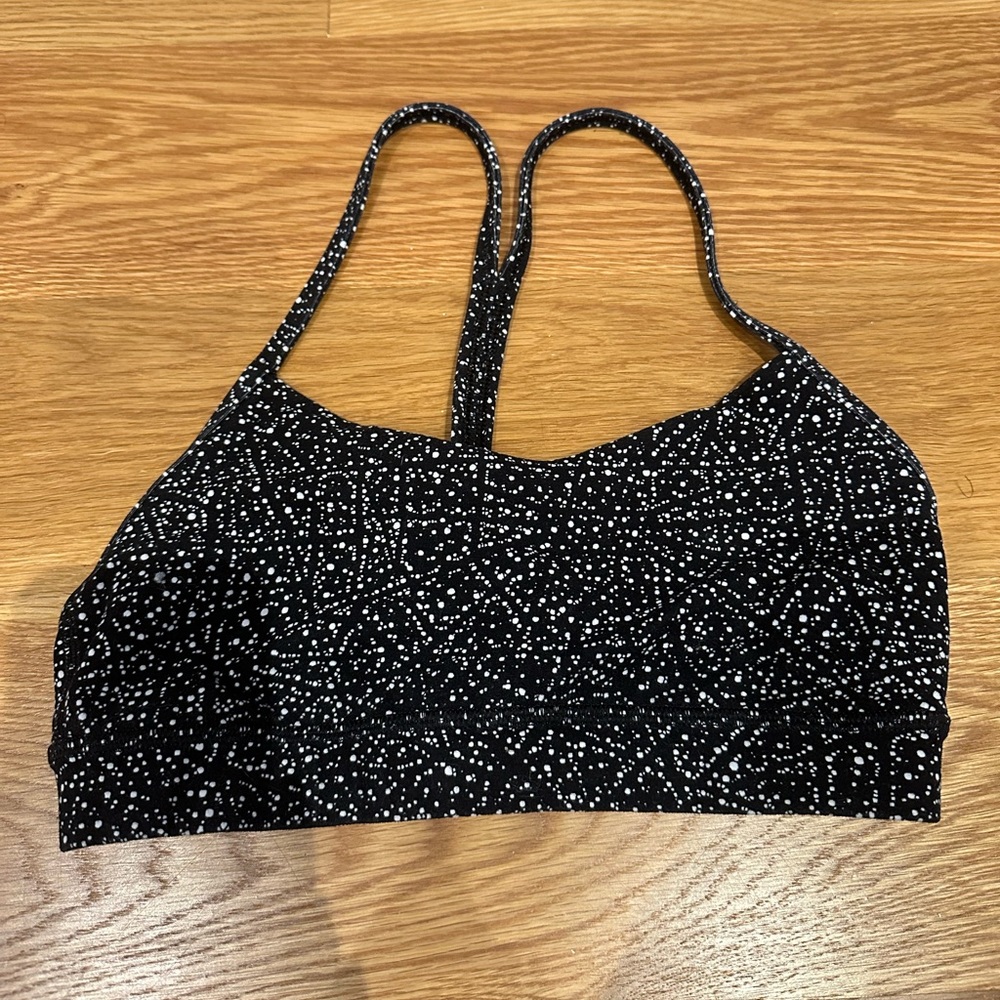 Lululemon Flow Y Sports Bra Size 4